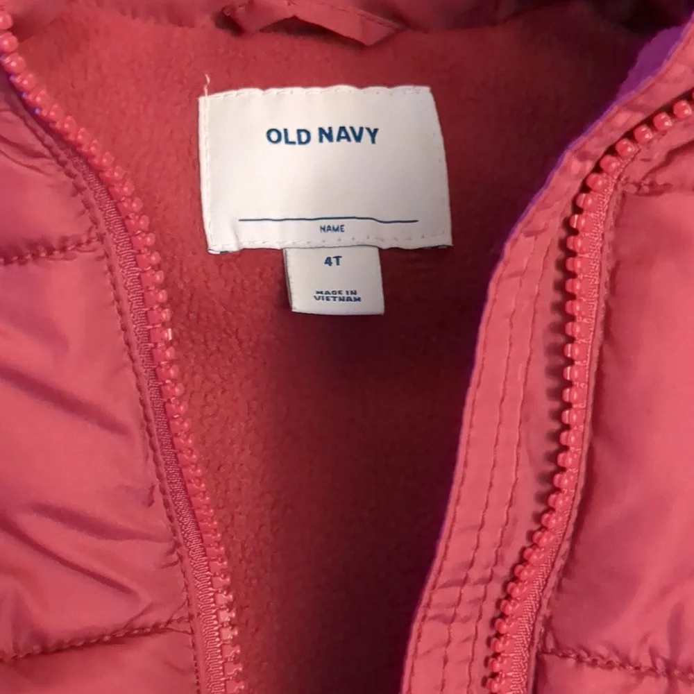 Old Navy girls pink puffer vest size 4t zipper closure with pockets